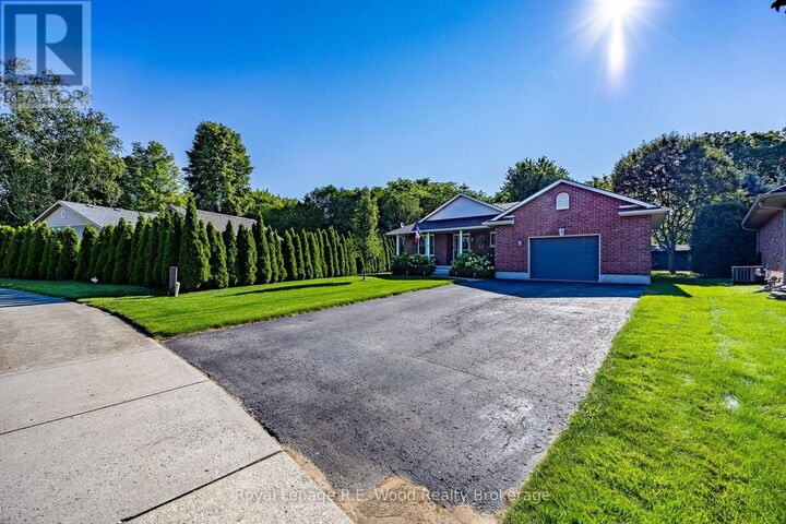 Property Photo: 3 Otterview Drive ON N0J 1R0