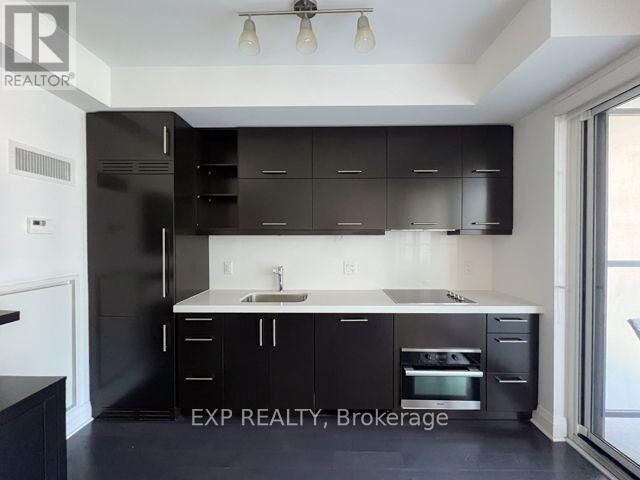 Property Photo:  65 St. Mary Street 610  ON M5S 0A6 