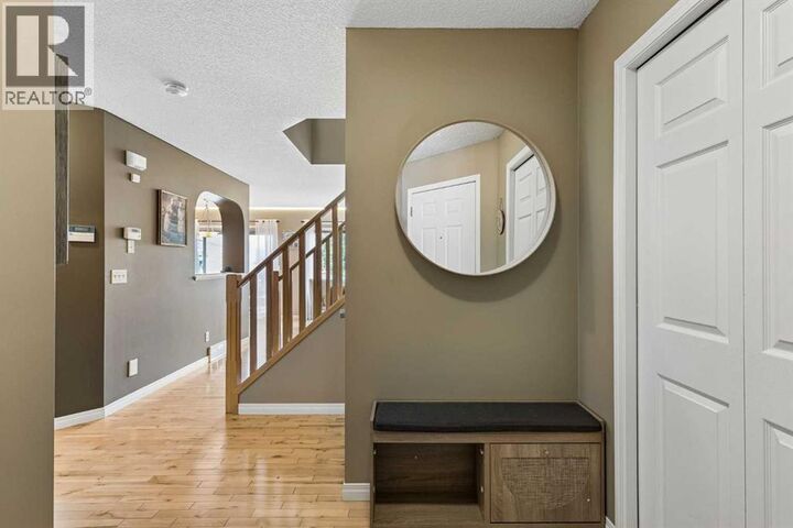 Property Photo:  117 Bow Ridge Drive  AB T4C 2G9 