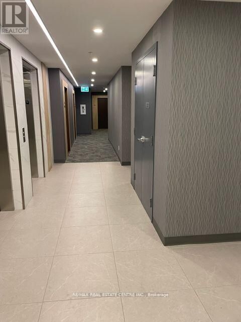 Property Photo:  60 Frederick Street 1711  ON N2H 0C7 