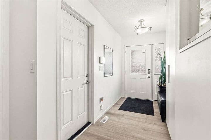 Property Photo: 23 Driftwater Trail MB R2R 0R1