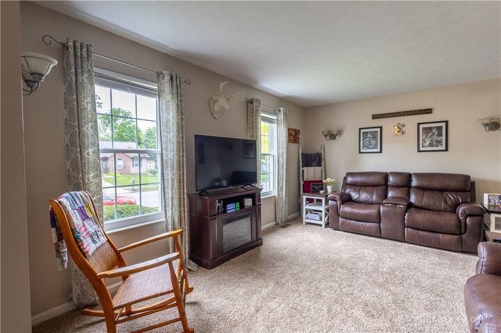 Property Photo:  1599 Woodside Drive  OH 45177 