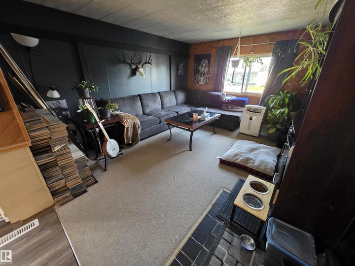 Property Photo: 49301 RR 80 242 AB T7A 1L7