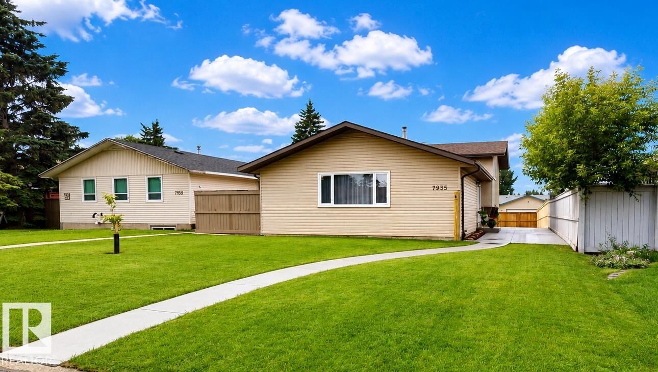 Property Photo: 7935 22 Avenue NW AB T6K 1Z2