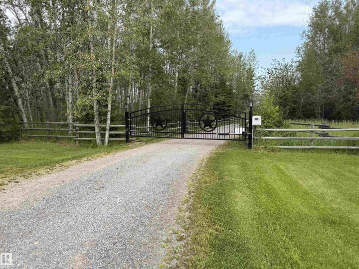 Property Photo: 70037 Hwy 13 AB T0C 0A0