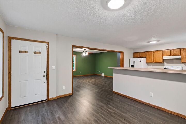 Property Photo:  2321 Lyndale Avenue N  MN 55411 
