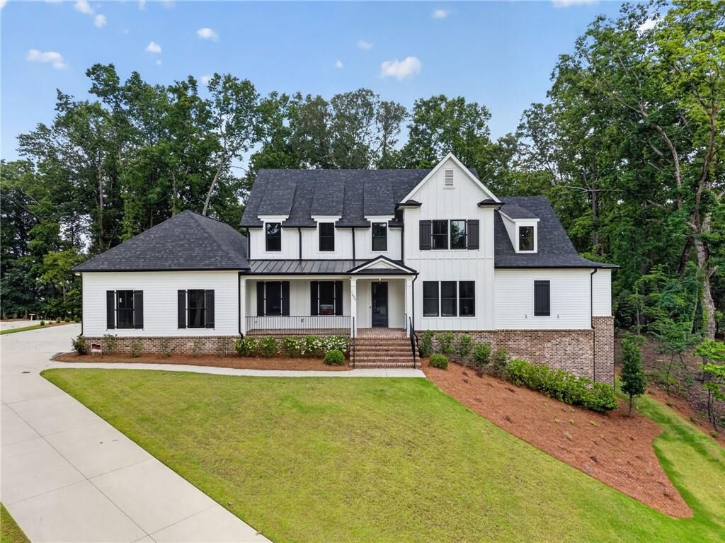 Property Photo:  7620 Breeze Bay Road  GA 30041 