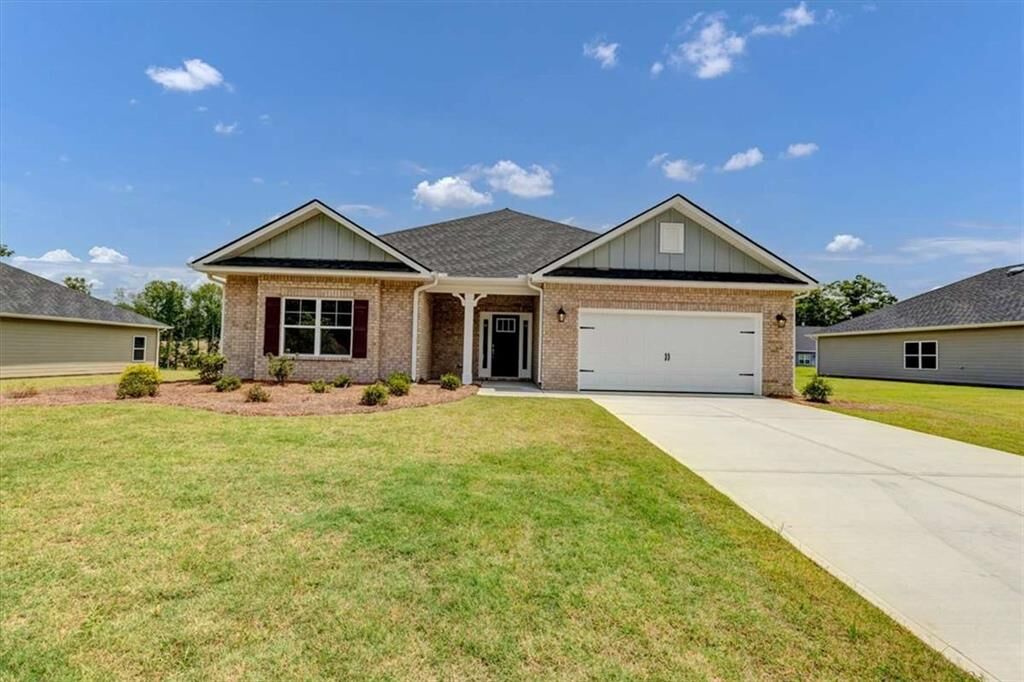 Property Photo: 321 Angela Avenue GA 30108