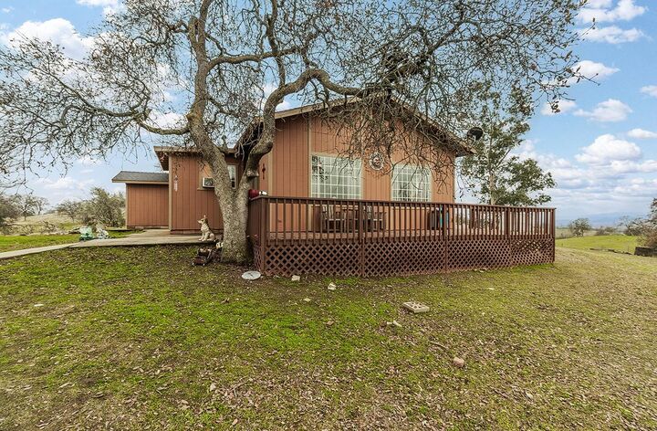 Property Photo:  40696 Oakwood Road  CA 93636 