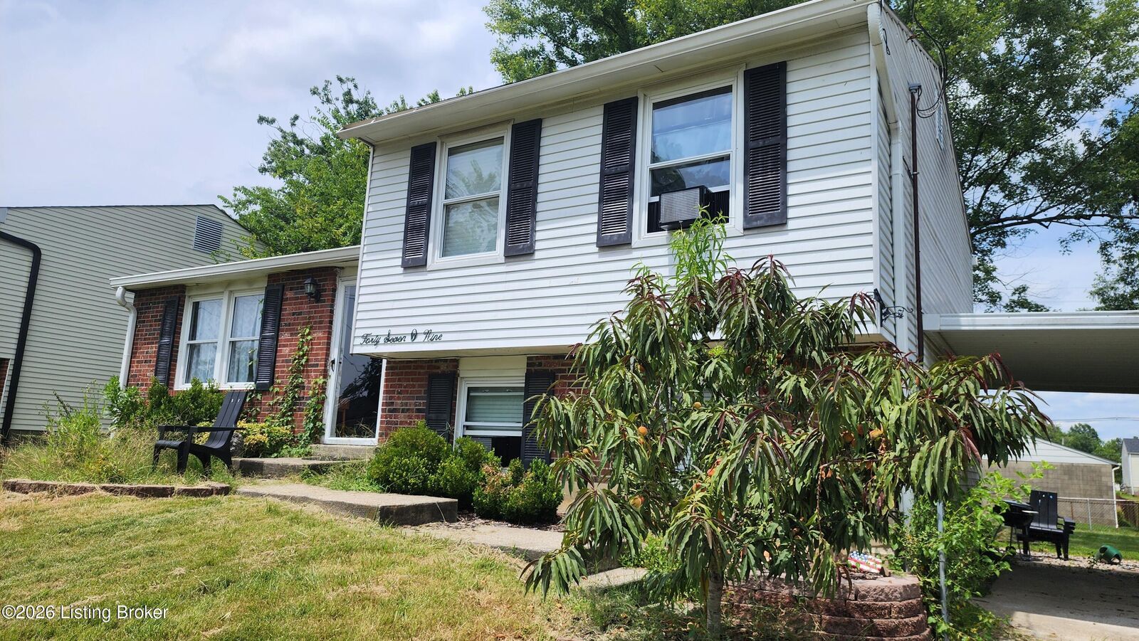 Property Photo:  4709 Aledo Ct  KY 40229 