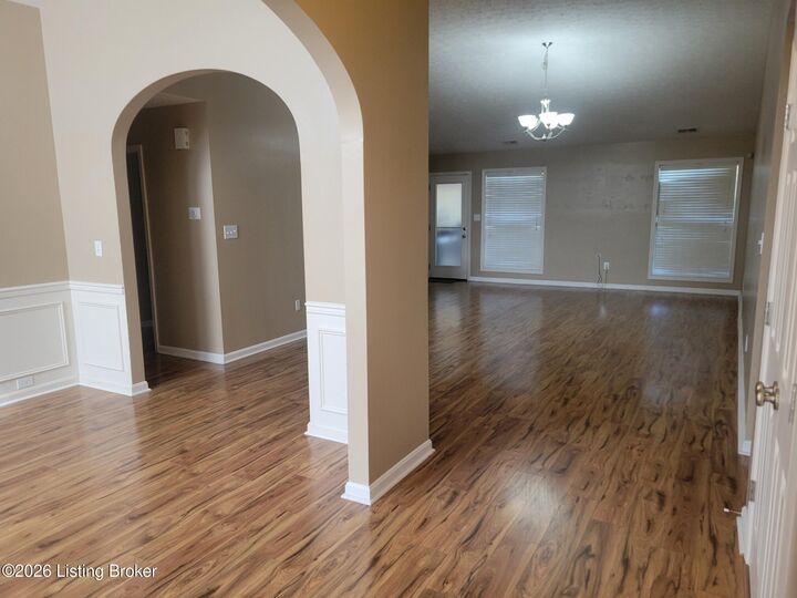 Property Photo:  10507 Waycross Ave  KY 40229 