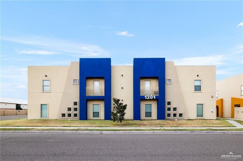 Property Photo:  1201 E Camellia Avenue 2  TX 78501 