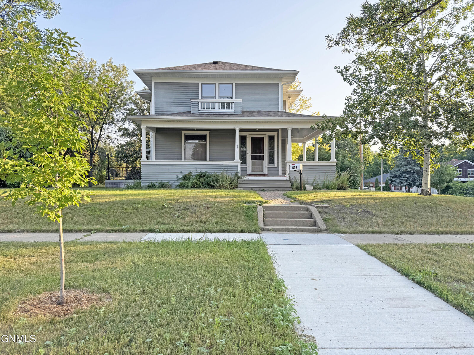 Property Photo:  502 Thayer Avenue  ND 58501 