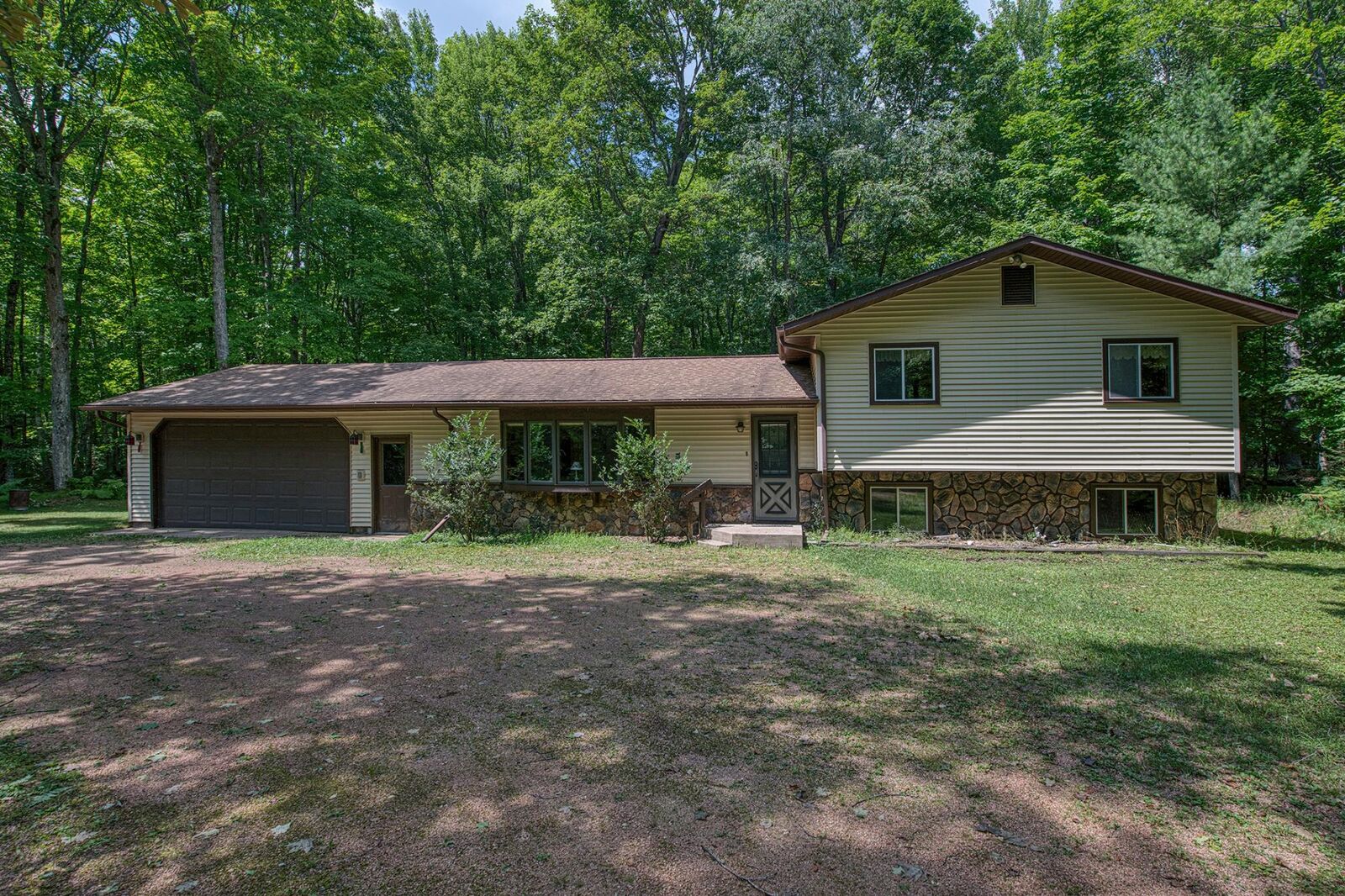 Property Photo:  2051 Pinewood Dr  WI 54521 