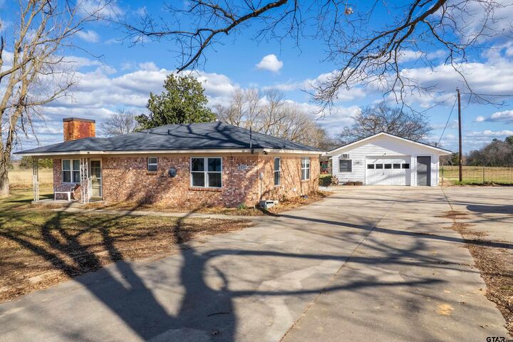 Property Photo: 2339 SW County Road 3110 TX 75457