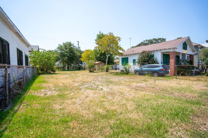 Property Photo:  3615 Avenue N  TX 77550 