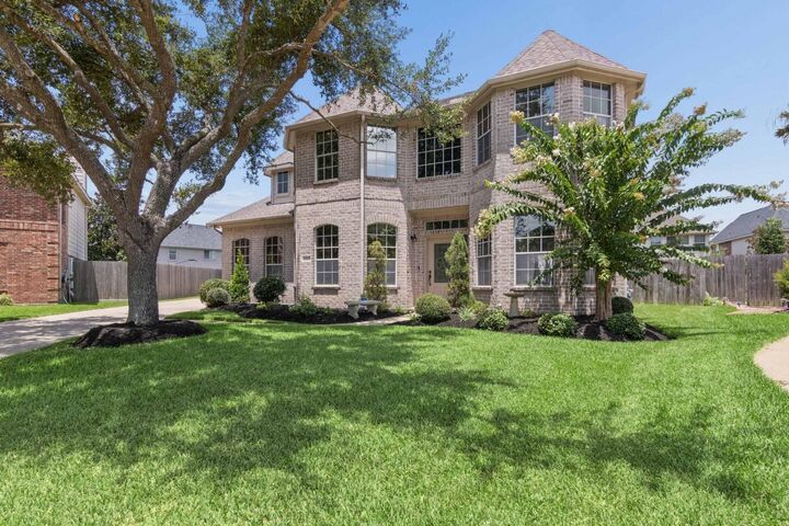 Property Photo:  4306 Green Tree Court  TX 77505 