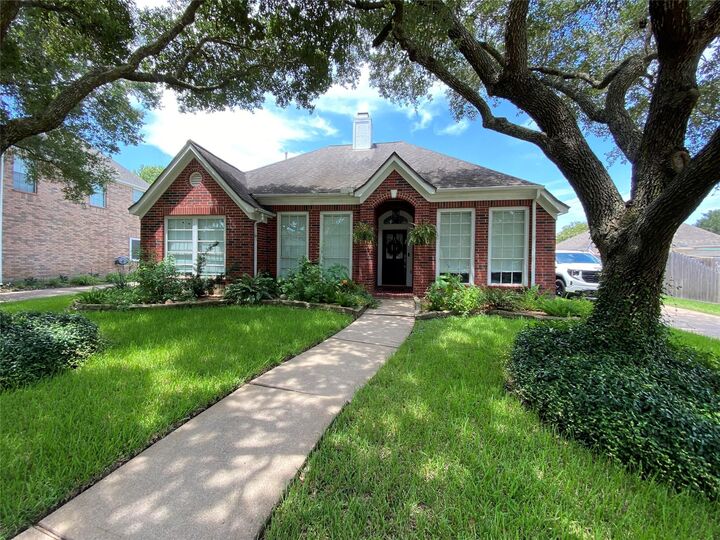 Property Photo:  1906 Dawn Hollow Lane  TX 77494 