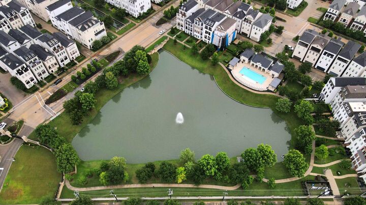 Property Photo: 852 Dunleigh Meadows Lane TX 77055