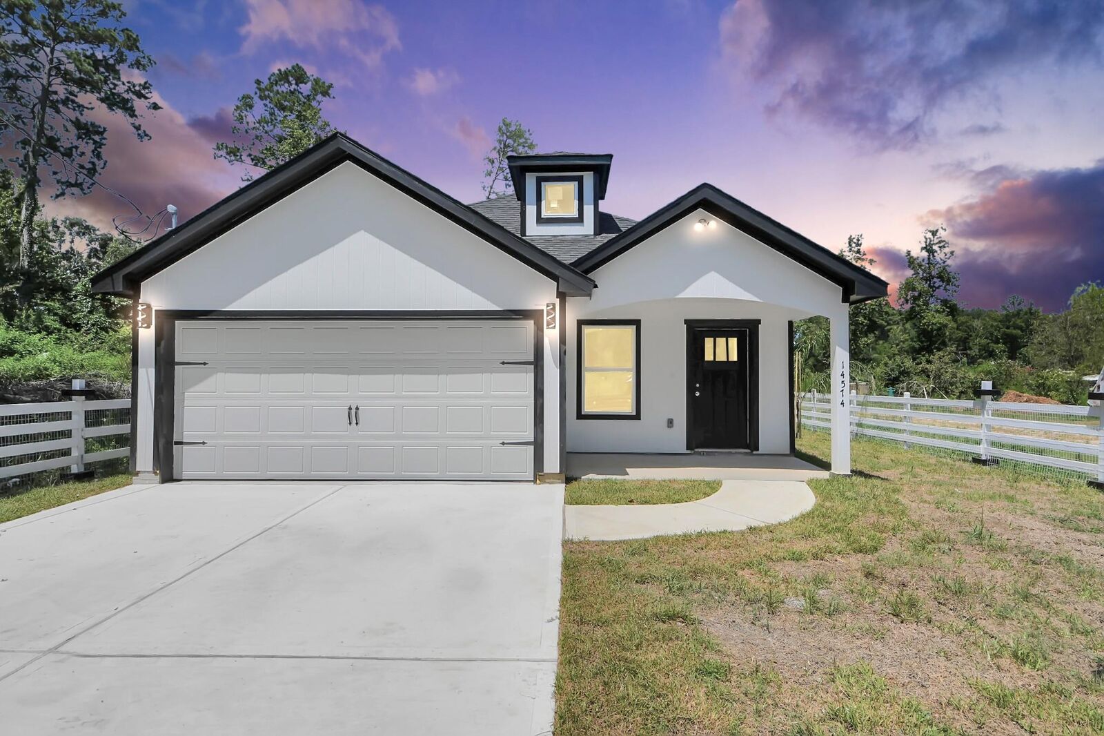 Property Photo: 14574 Half Circle Street TX 77372