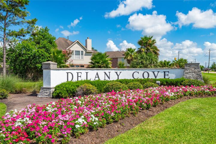 Property Photo: 615 Liberty Pines Lane TX 77568