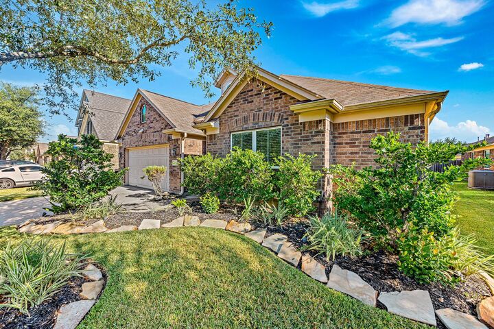 Property Photo: 13914 Juniper Bend Lane TX 77429