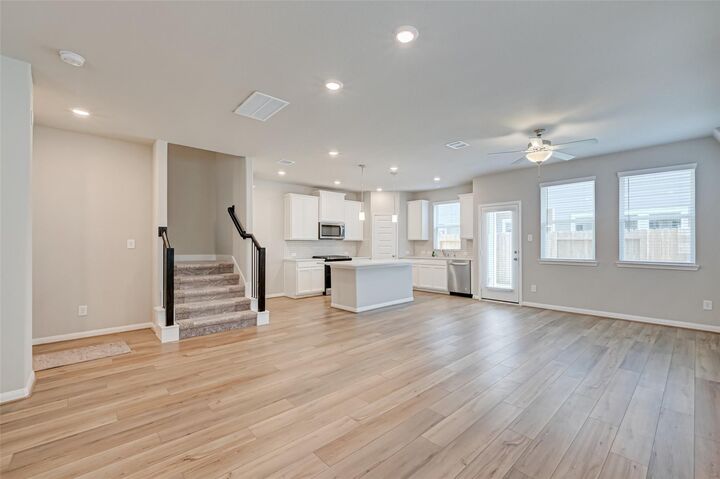 Property Photo:  1526 Lakeline Oak Drive  TX 77084 