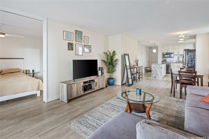 Property Photo:  1717 Ala Wai Boulevard Phii 7 (3107)  HI 96815 