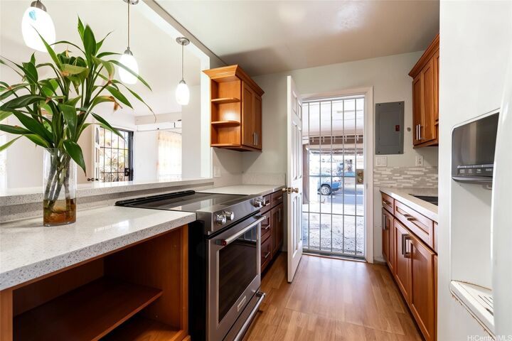 Property Photo:  94-155 Maaniani Way  HI 96797 