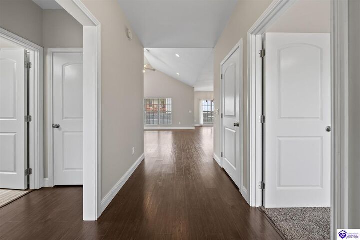 Property Photo: 204 Robert E Court KY 40175