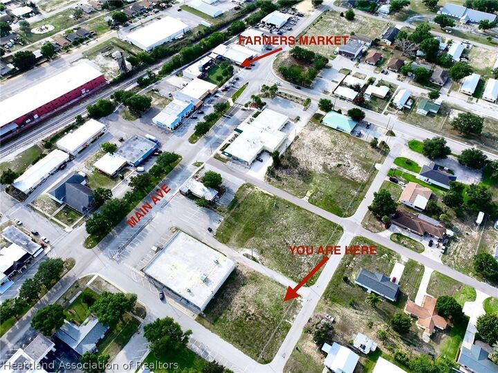 Property Photo: 25 E Park Street FL 33852