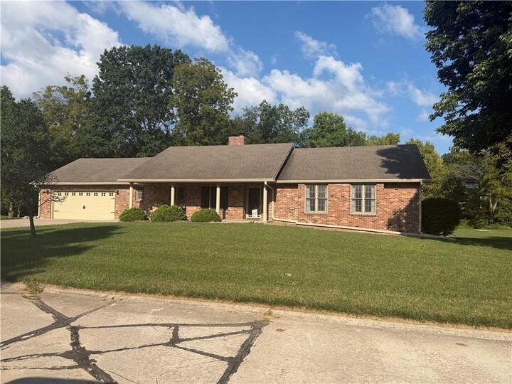 Property Photo:  2106 Oaklawn Drive  MO 64601 