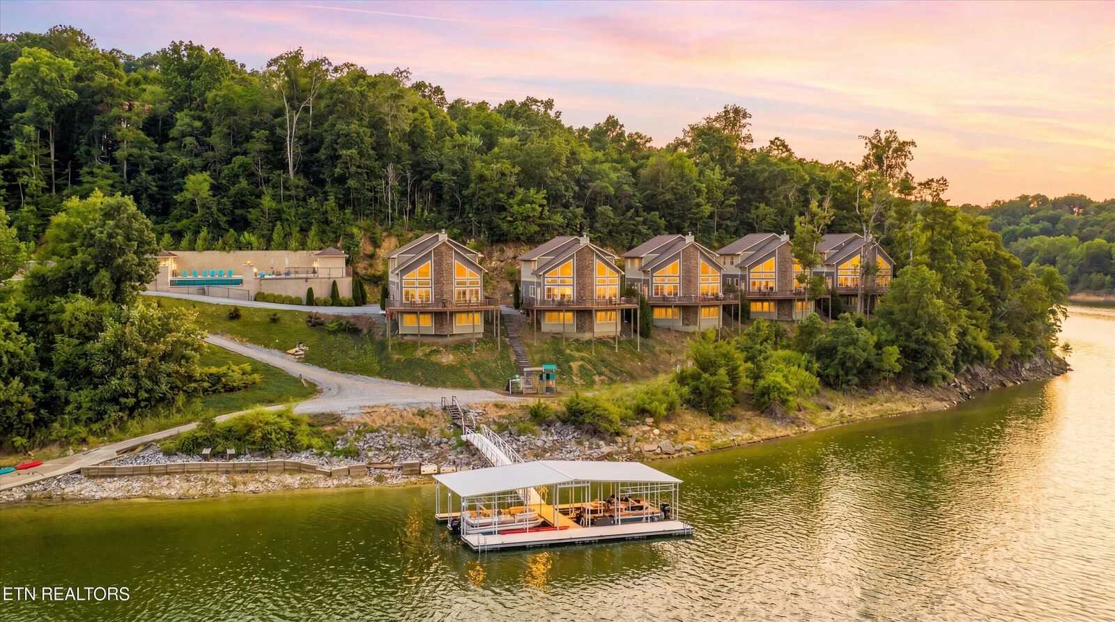 Property Photo:  430 Sugar Cove Way  TN 37821 