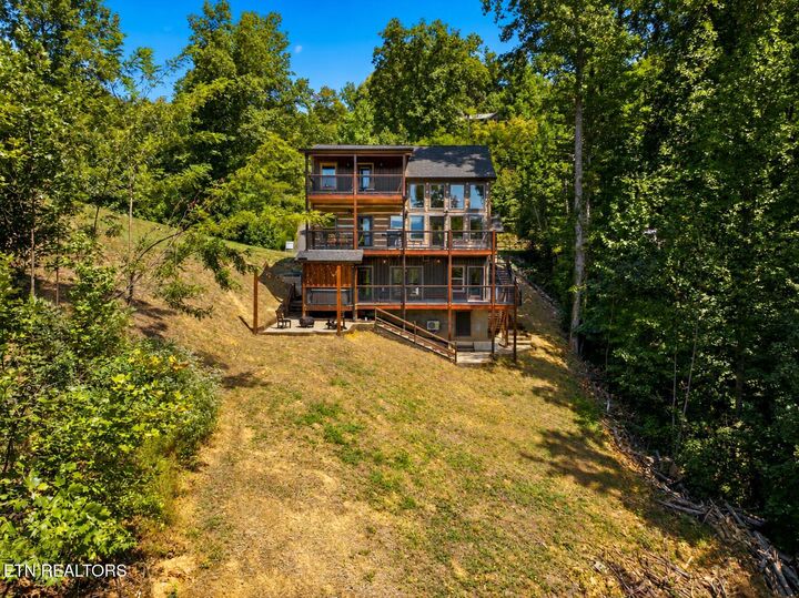 Property Photo: 626 Jess Field Rd TN 37738