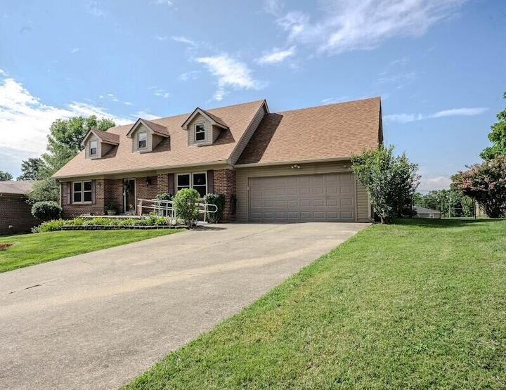 Property Photo: 120 Lindenwood Lane KY 40601