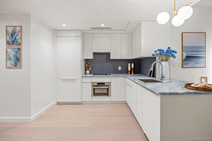 Property Photo:  58-01 Queens Boulevard 10J  NY 11377 