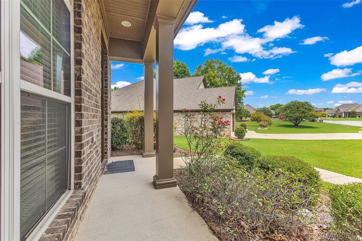 Property Photo: 3712 Weston Place AL 36116