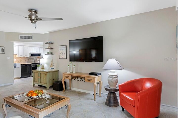 Property Photo: 10365 Paradise Boulevard 21 FL 33706