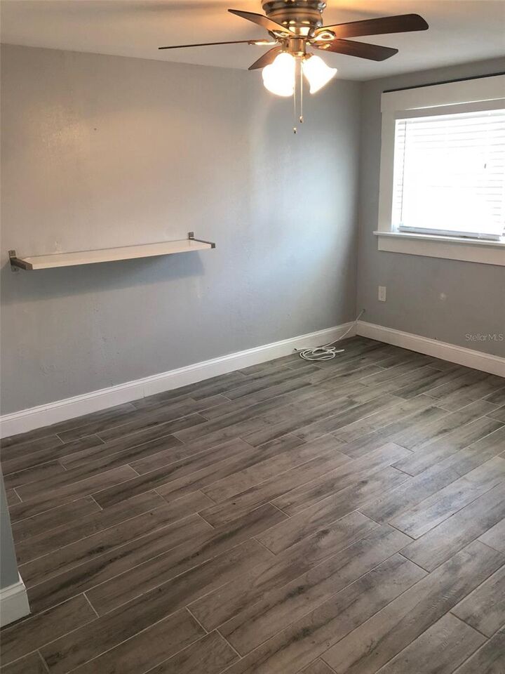 Property Photo:  216 12th Avenue N Downstairs  FL 33701 