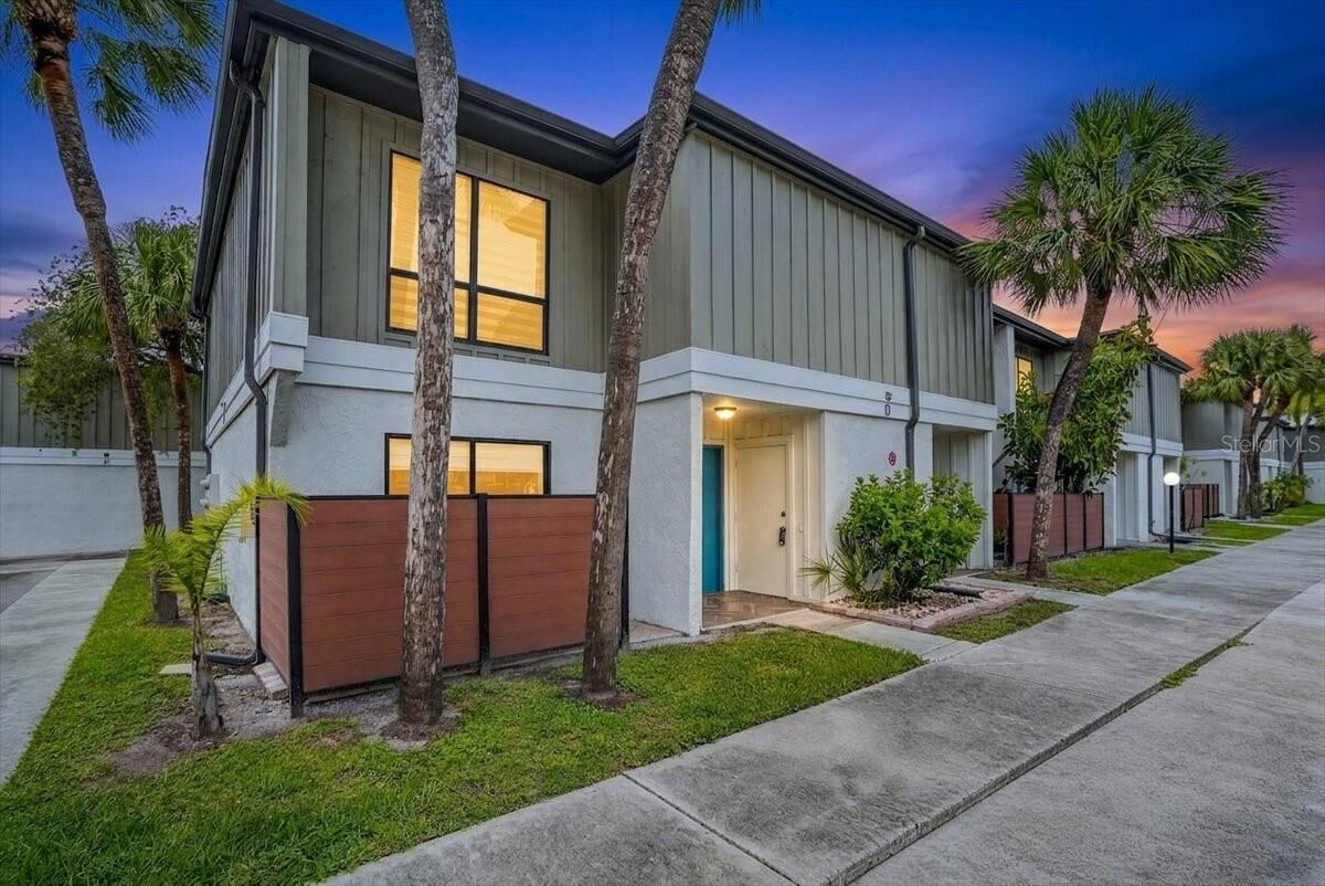 Property Photo:  4001 Beneva Road 310  FL 34233 