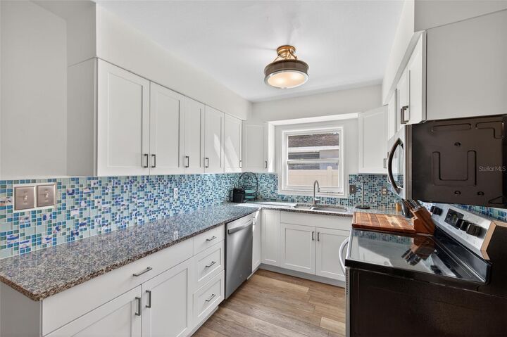 Property Photo:  5900 Cypress Street N  FL 33703 