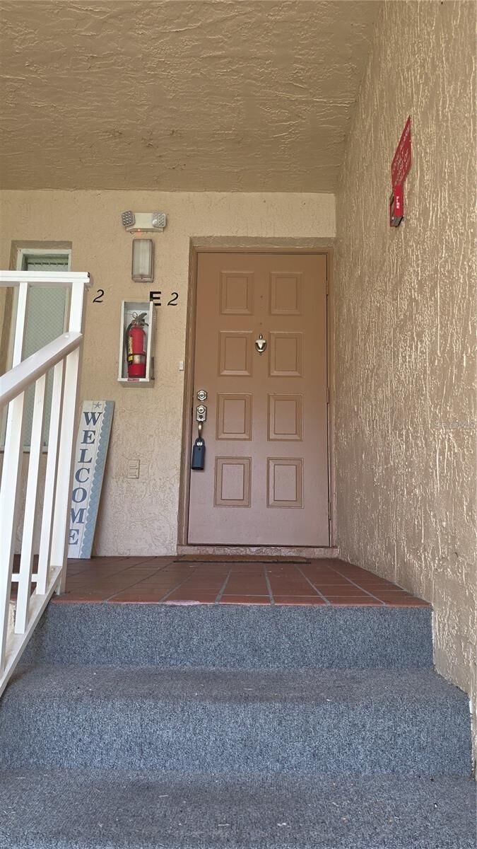 Property Photo: 12119 Sunny Glen Lane E2 FL 34669