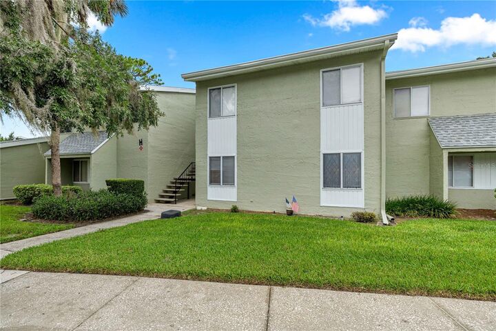 Property Photo: 568 Fairways Circle A FL 34472