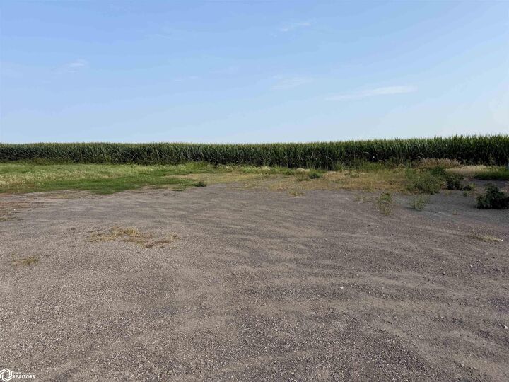 Property Photo:  17576 Hemlcok Street  IA 51040 