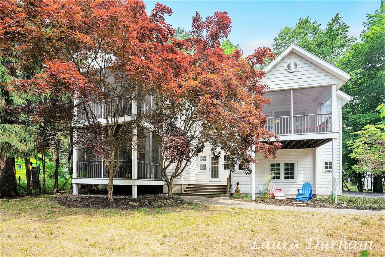 Property Photo:  6925 2nd Street  MI 49406 