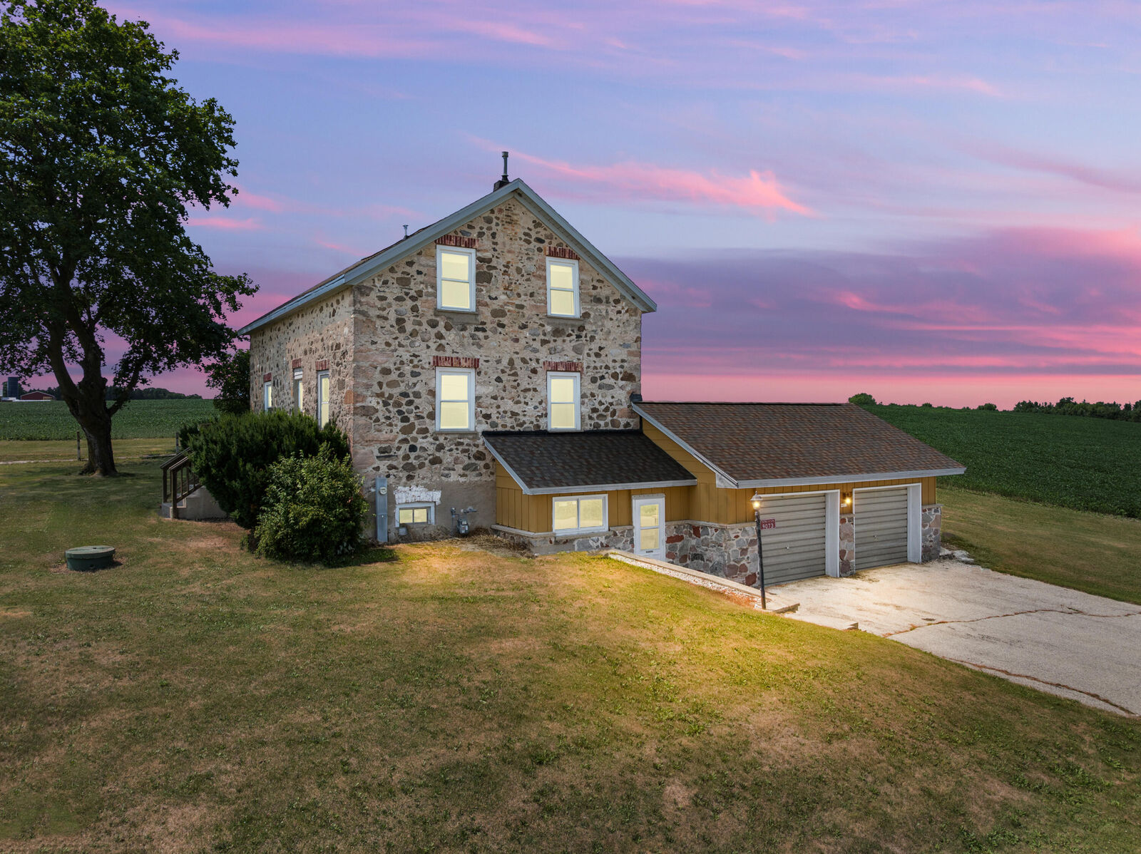 Property Photo:  9073 Boltonville Rd  WI 53040 