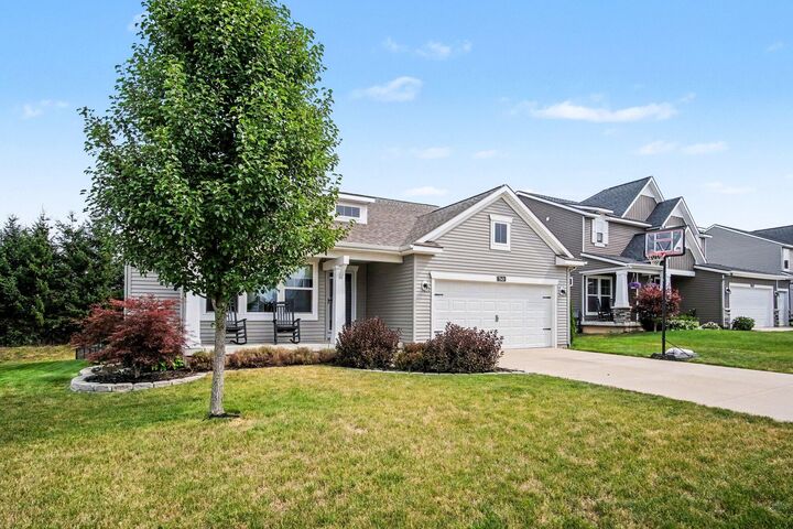 Property Photo:  7849 High Knoll Drive SE  MI 49315 