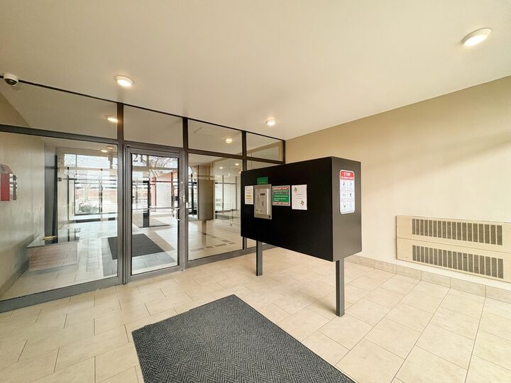 Property Photo: 3021 S Michigan Avenue 306 IL 60616