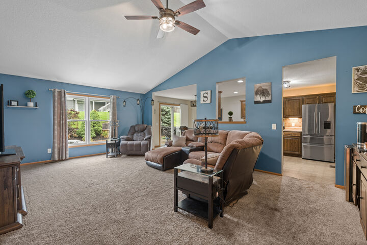 Property Photo: 2632 Revo Road IA 52806