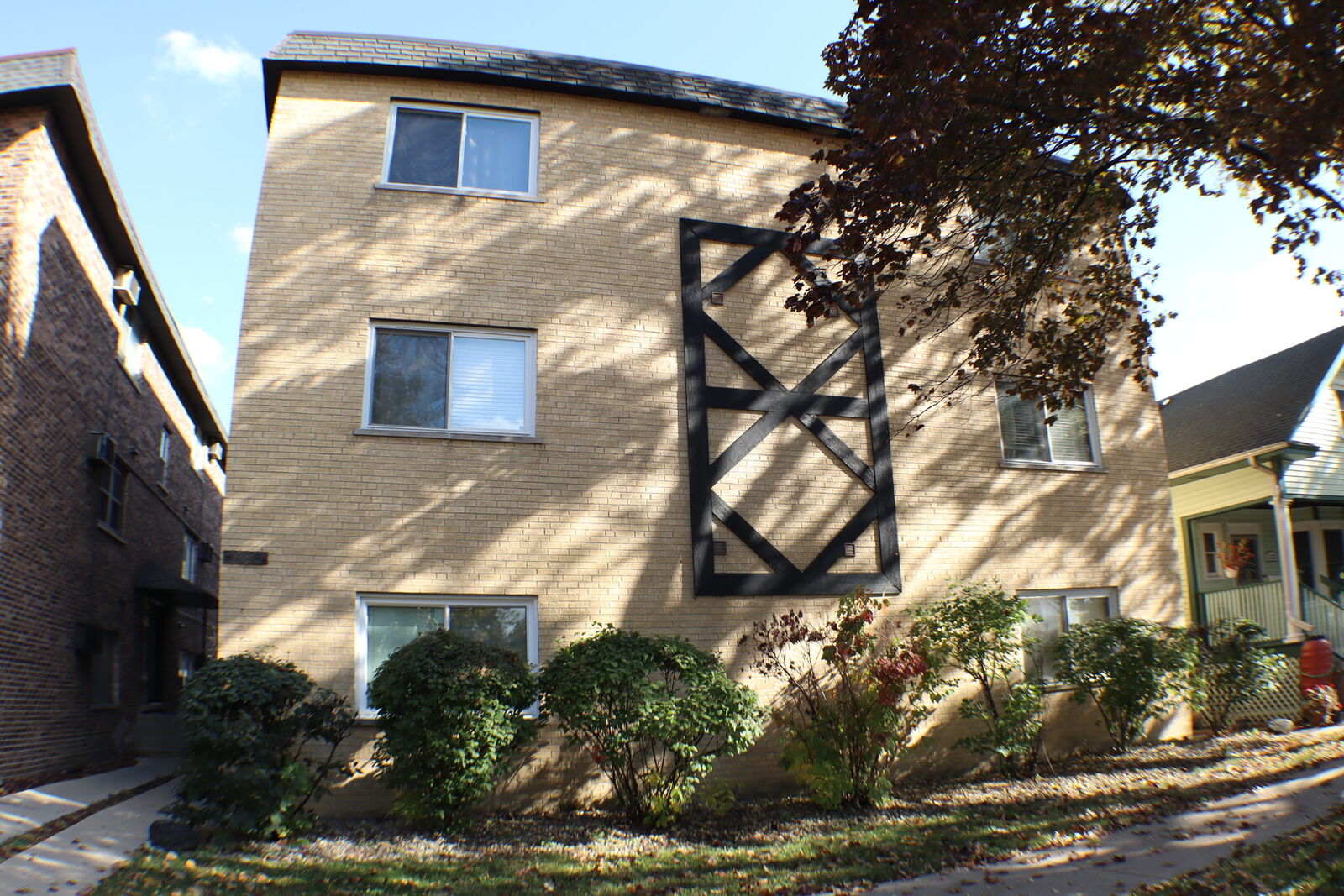 Property Photo:  1130 Dunlop Avenue 2C  IL 60130 